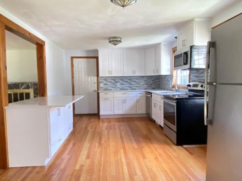 310 Station St, Coventry RI  02816-8456 exterior