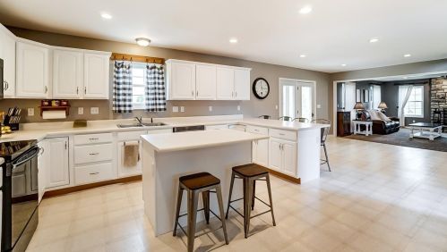 11671 Hawk Dr, New Haven OH  45030-8431 exterior