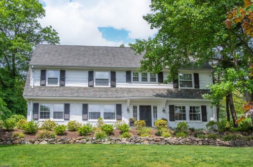 256 Mountain Ave, Montclair, NJ 07042-1625