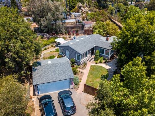 10890 Fuerte Dr, La Mesa, CA 91941-5743