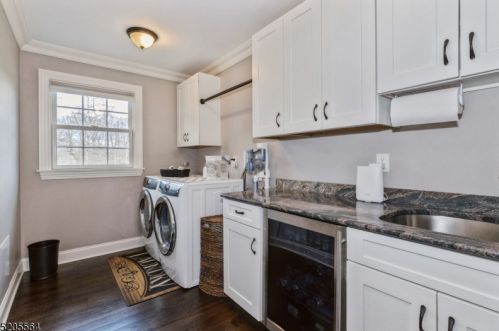 1761 Cooper Rd, Scotch Plains NJ  07076-2525 exterior