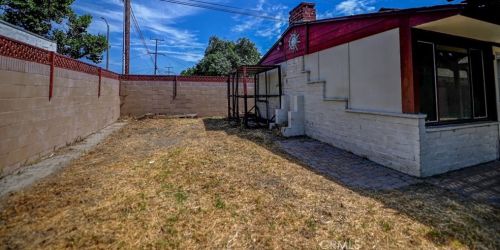 5949 Lewis Ave, Long Beach CA  90805-3528 exterior