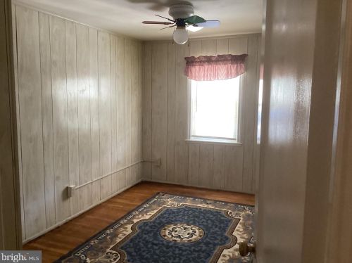 619 Dekalb St, Norristown PA  19401-3943 exterior