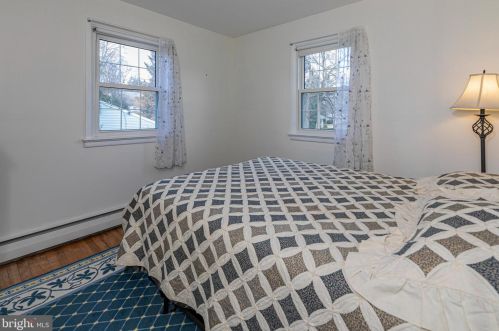 16 Vanderveer Dr, Lawrence Township NJ  08648-3151 exterior