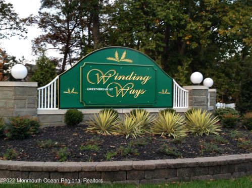 18 Baker Dr, Jackson Twp NJ 08527-3909 exterior