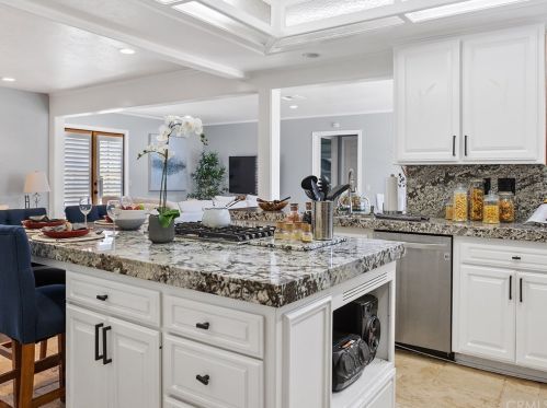 1341 Vallejo Way, Upland CA  91786-3164 exterior