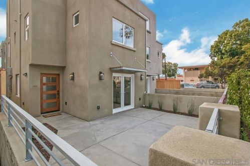1323 Felspar St, San Diego, CA 92109-3001