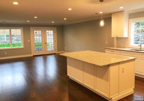 1206 51st St, North Bergen NJ  07047-3147 exterior
