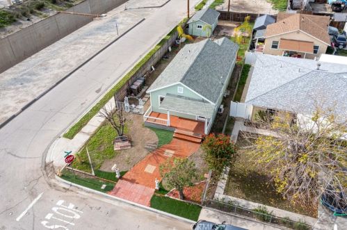 1431 Holly Ave, Colton CA  92324-2316 exterior