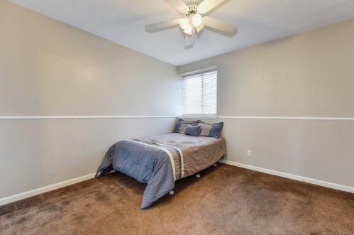 7064 Castle Creek Way, Rio Linda CA  95673-2441 exterior