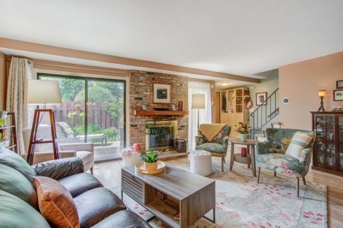 4605 Cedar Lake Rd, Minneapolis, MN 55416-3722