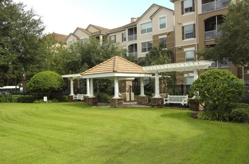 3356 Robert Trent Jones Dr, Orlando FL  40606-2386 exterior