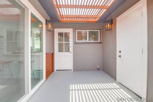 8853 Heraldry St, San Diego CA  92123-2221 exterior