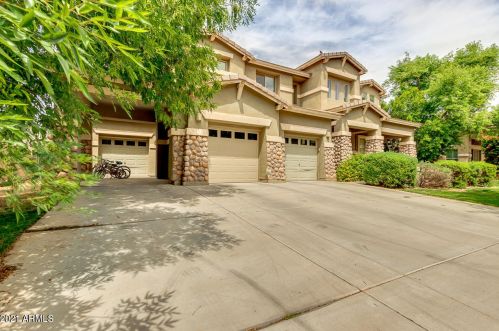 2924 Comstock Dr, Gilbert, AZ 85296-9450