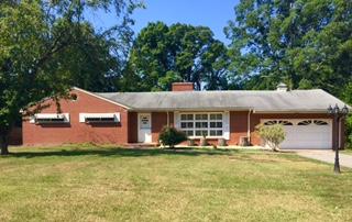420 Linville Rd, Kernersville NC  27284-9394 exterior