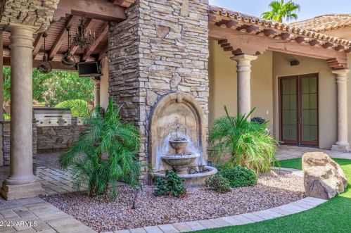 6024 Sunnyside Dr, Scottsdale AZ 85260-5724 exterior