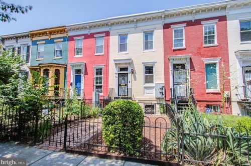 1536 8th St, Washington, DC 20001-3235