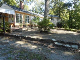 955 Squaw Valley Trl, Burlington, NC 27217-3143