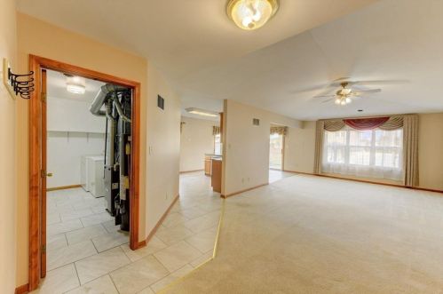 709 Sunflower Ln, Dyer, IN 46311-1085