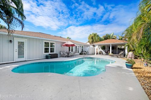 221 Degan Pl, Sebastian FL  32958-4509 exterior