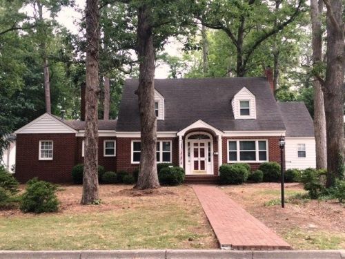 814 Hayes St, Ahoskie, NC 27910-2526