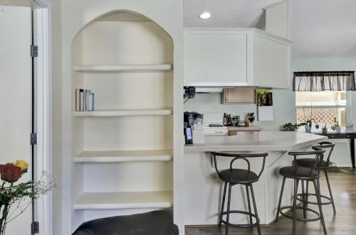 10 Wendy Cir, Grass Valley CA  95945-7037 exterior