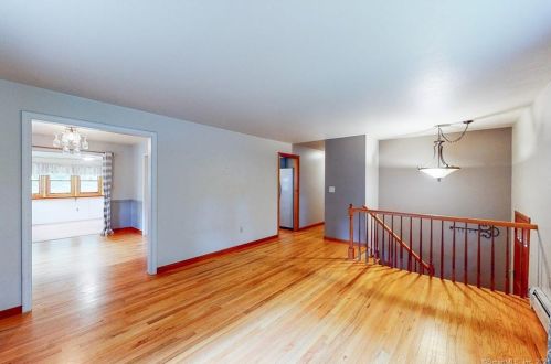 46 Sabin St, Putnam CT  06260-1842 exterior
