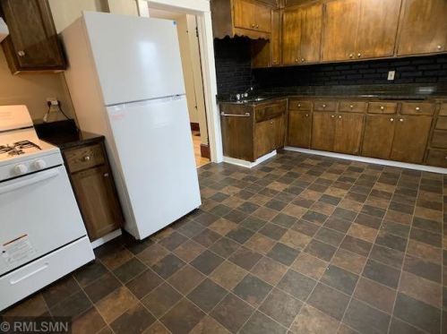 1000 Charles Ave, Saint Paul MN  55104-2616 exterior