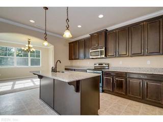 553 Waters Rd, Chesapeake, VA 23322-7493