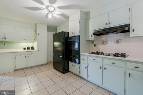 1345 Union St, Lancaster, PA 17603-6842