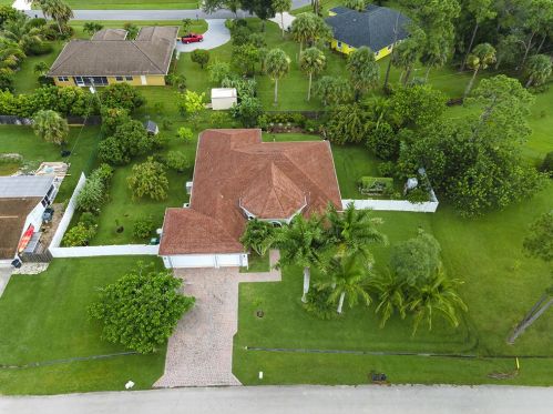 2019 Aaron Ln, Fort Pierce, FL 34953-2104