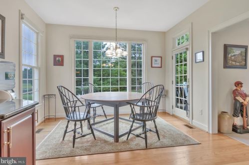 23 Hampshire Ct, Wilmington DE  19807-2535 exterior