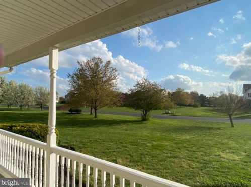 55 Kings Ct, Swedesboro NJ  08085-5033 exterior