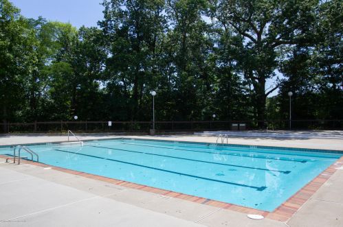 116 Manchester Ct, Tinton Falls NJ  07701-4803 exterior