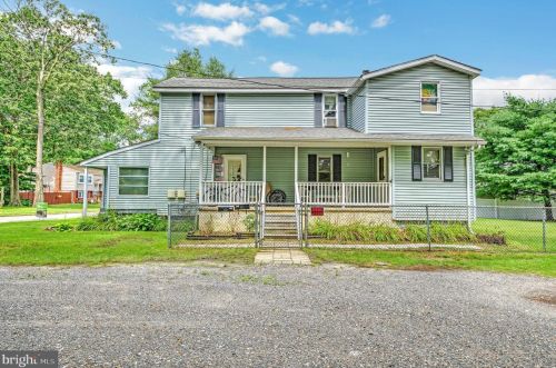 56 Egg Harbor Rd, Berlin Boro, NJ 08009-2018