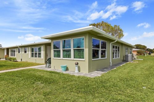 275 High Point Blvd, Boynton Beach, FL 33435-6625