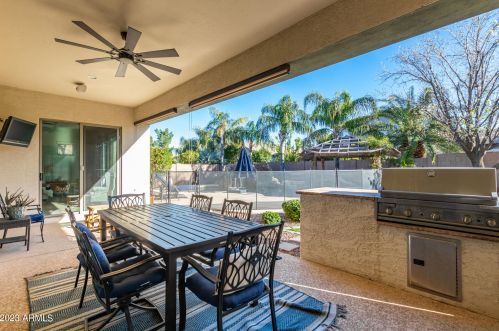 463 Phelps St, Gilbert AZ 85295-2127 exterior