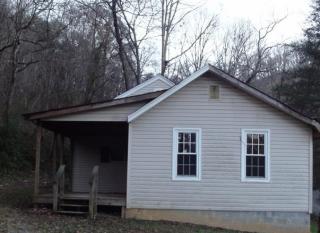 8628 Sams Ln, Knoxville, TN 37920-9748
