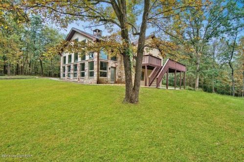 442 Ridge Rd, Stroudsburg, PA 18360-5031