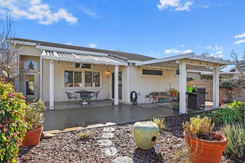 691 Diamond Glen Cir, Folsom CA 95630-3157 exterior