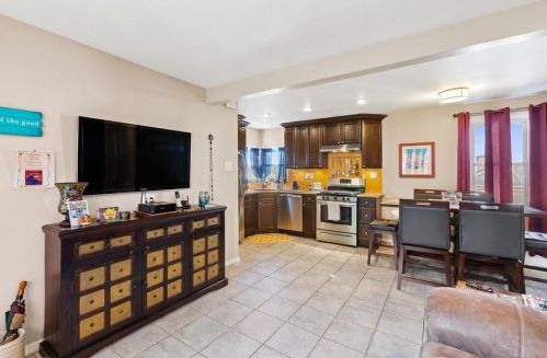 160 52 St, Bayonne NJ  07002-2111 exterior