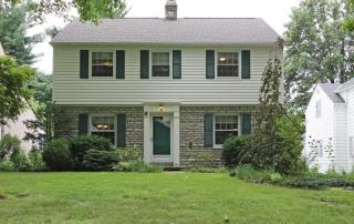 221 Cooke Rd, Columbus, OH 43214-3113