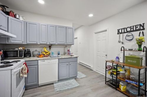 10 Balding Ave, Poughkeepsie NY  12601-2420 exterior