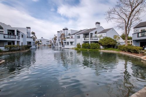 765 Barnegat Ln, Redwood City, CA 94065-1248