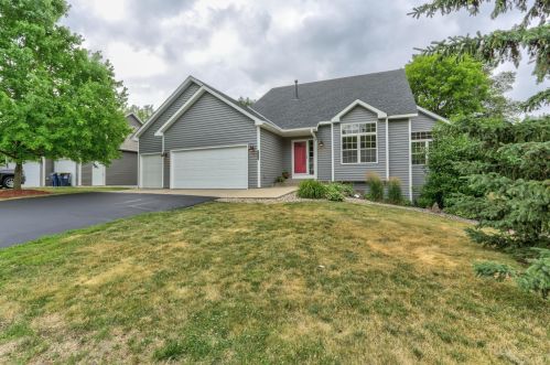 4599 Parkwood Dr, Prior Lake, MN 55372-3357