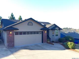 985 Burley Hill Dr, Salem, OR 97304-2772