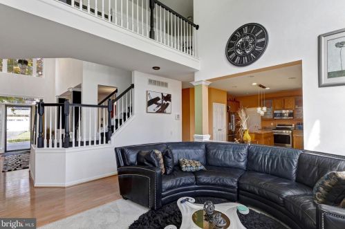 515 Florence Fields Ln, New Castle DE  19720-8752 exterior