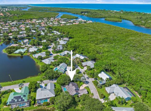 10611 Jupiter Narrows Dr, Hobe Sound FL  33455-3259 exterior