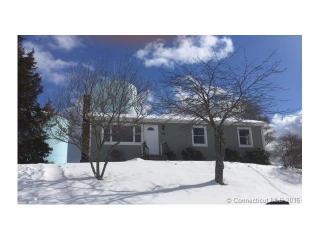 136 Pegasus Dr, Groton, CT 06340-2412