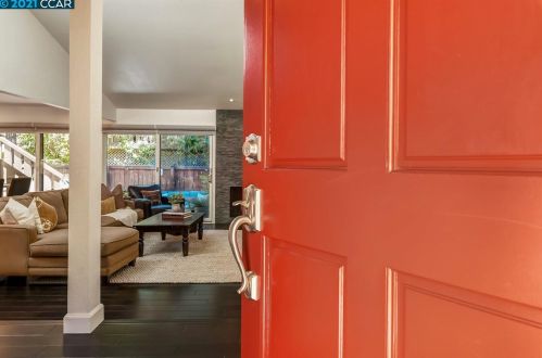 130 Alamo Sq, Alamo, CA 94507-1927